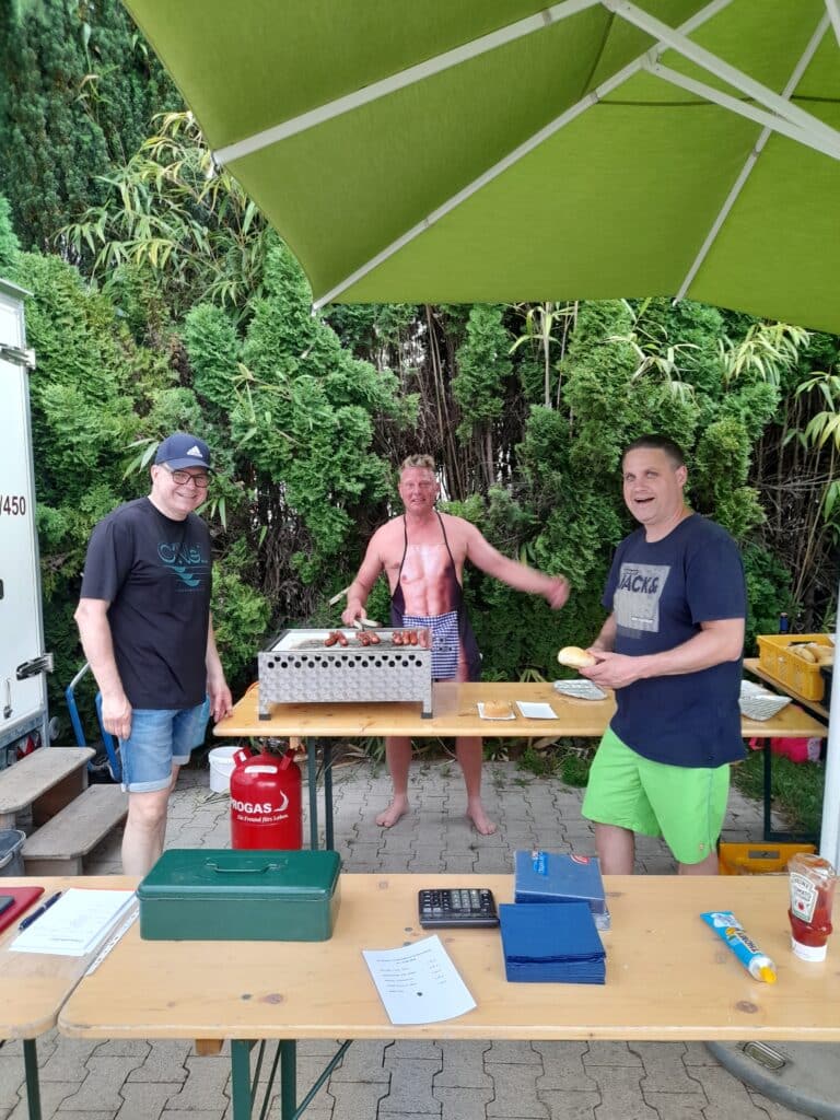 Förderverein Schwimmbad Oberharmersbach sorgte für das leibliche Wohl.